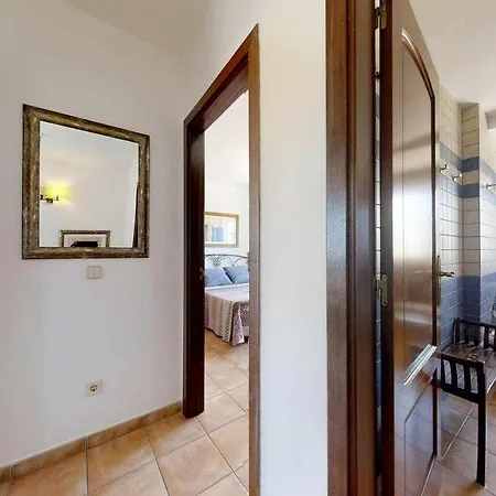 Anju Villas, At 100 Meters Far Of The Κοραλέχο