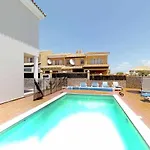 Anju Villas, At 100 Meters Far Of The Вилла *