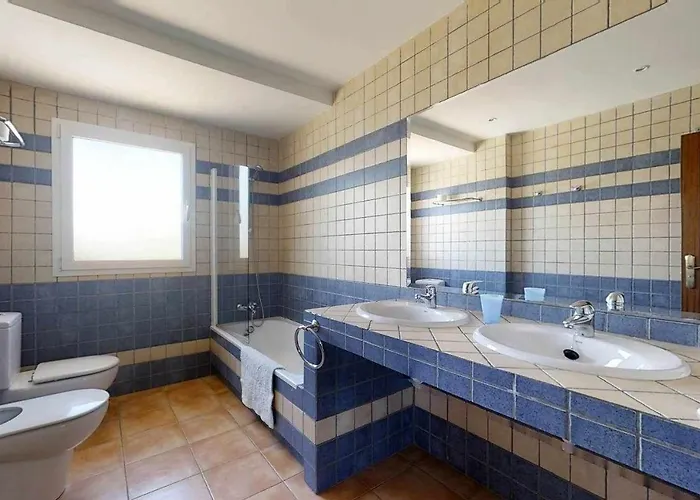 Anju Villas, At 100 Meters Far Of The וילה