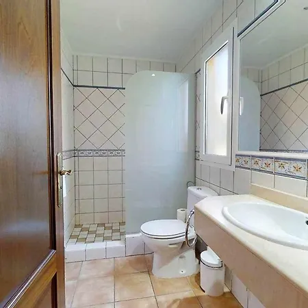 Anju Villasvilla Marga At 100 Meters Far Of The Villa