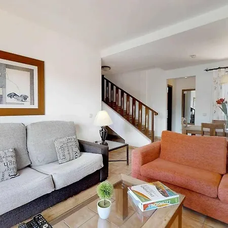 Anju Villas, At 100 Meters Far Of The Villa Corralejo