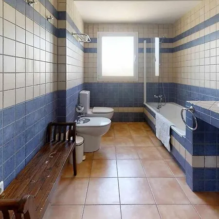 Anju Villasvilla Marga At 100 Meters Far Of The Villa *