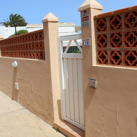 Anju Villas, At 100 Meters Far Of The Villa Corralejo